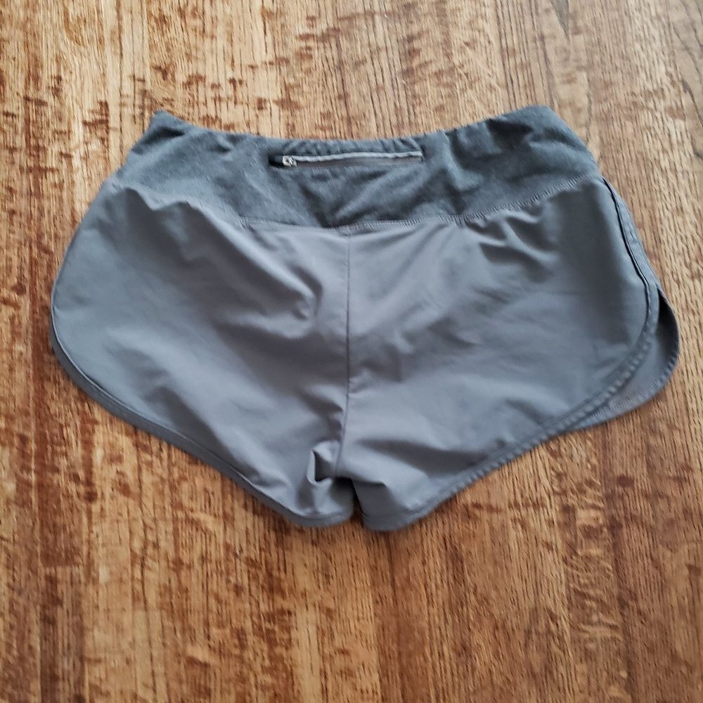 ASICS Shorts - Picture 6 of 9